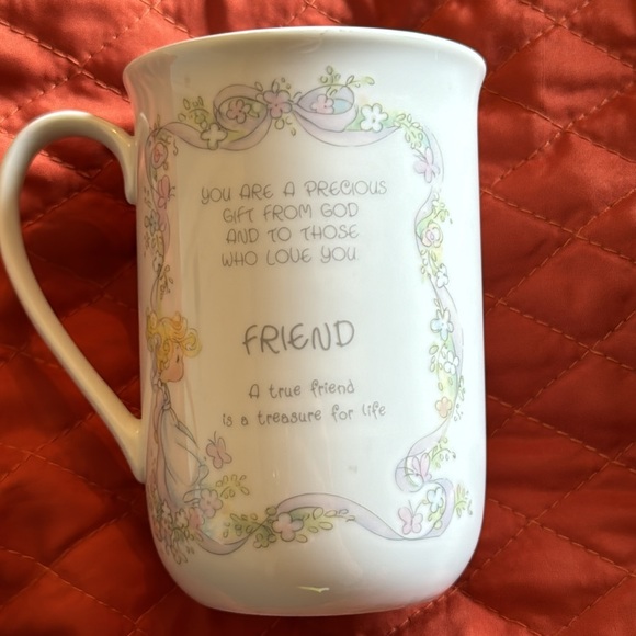 Precious Moments cup - Picture 3 of 9